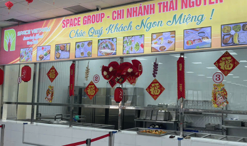 Space provides comprehensive canteen services for factories, industrial zones, and offices. From menu design and on-site kitchen operations to serving, we deliver a comfortable, hygienic dining space in Japanese style – enhancing the experience for workers.